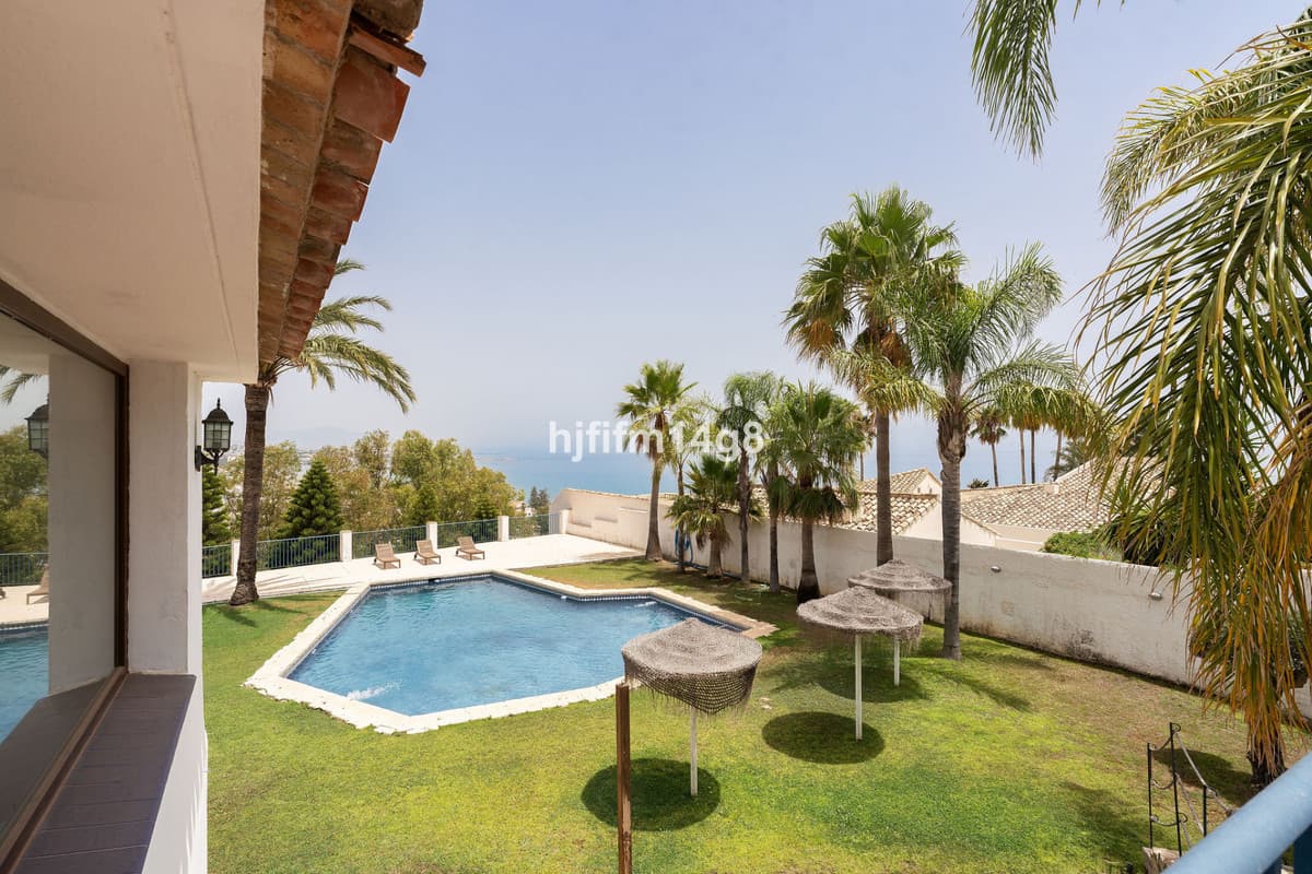 Detached Villa in Estepona — photo 9 of 10
