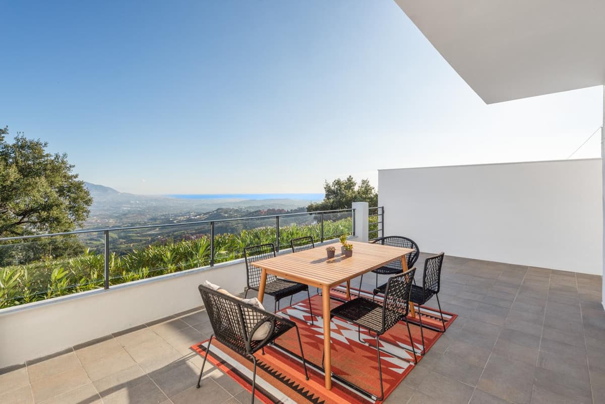 Townhouse in La Mairena — photo 6 of 10