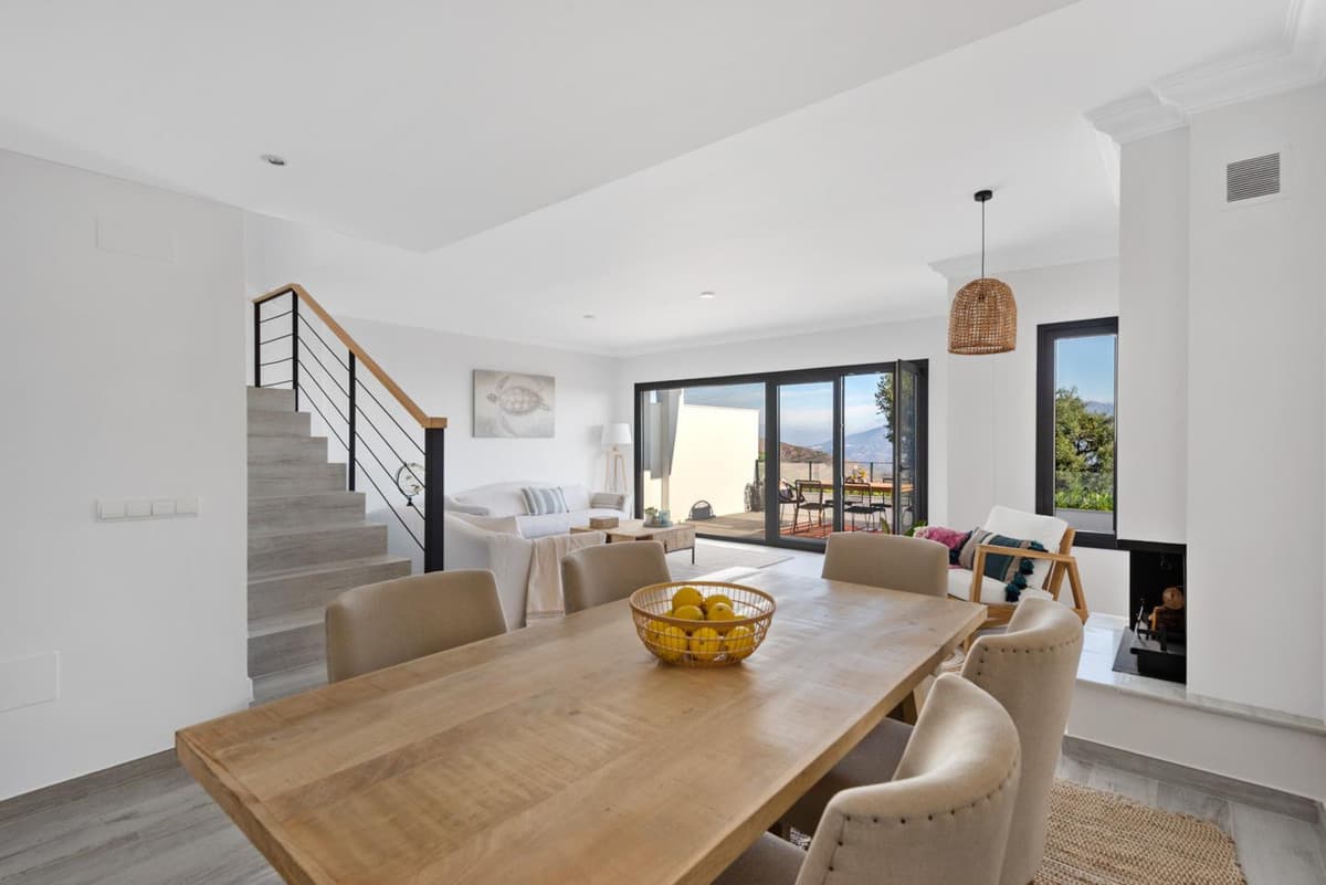 Townhouse in La Mairena — photo 7 of 10