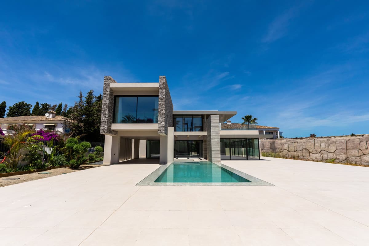 Detached Villa in Cortijo Blanco — photo 1 of 10