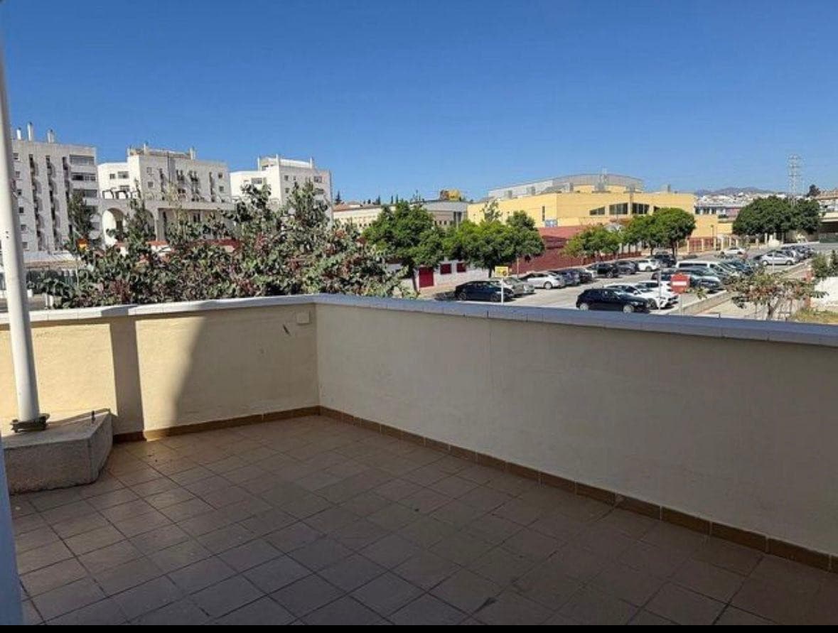 Townhouse in Recinto Ferial — photo 2 of 10
