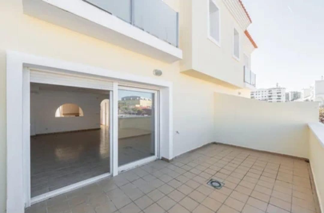 Townhouse in Recinto Ferial — photo 5 of 10