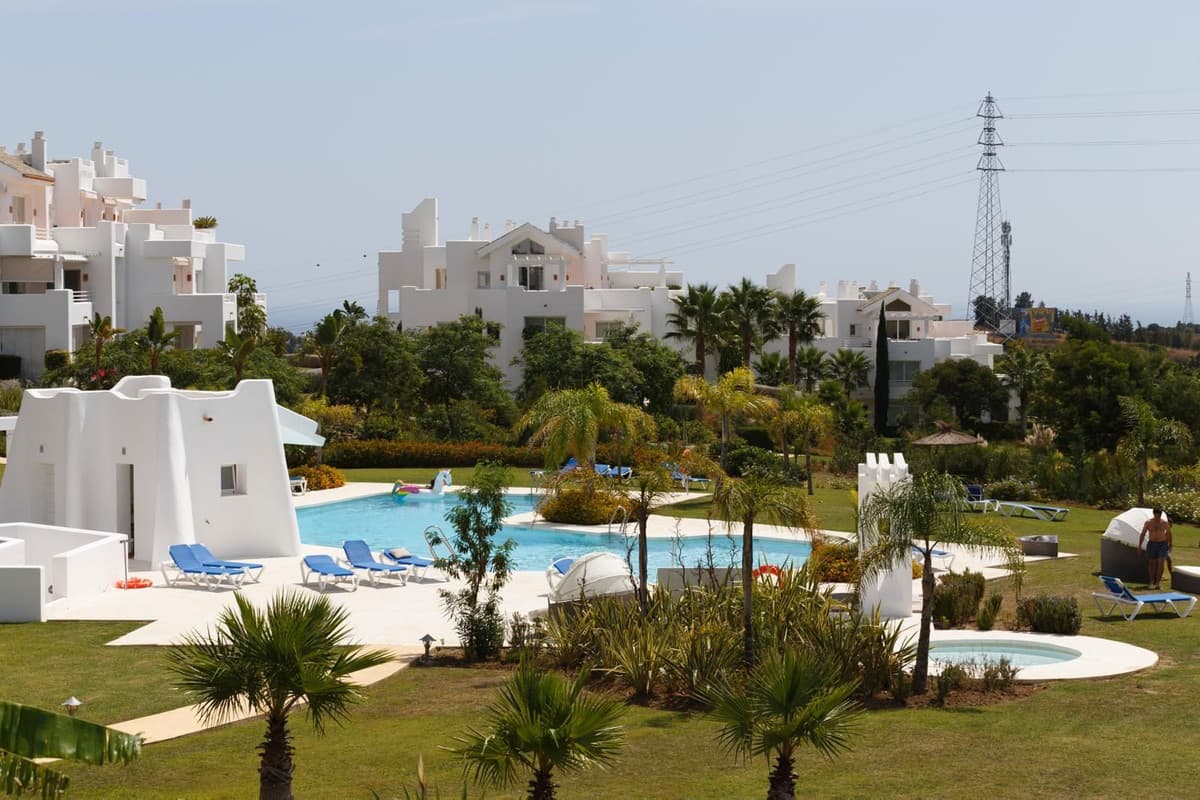 Ground Floor Apartment in Casares — photo 2 of 10