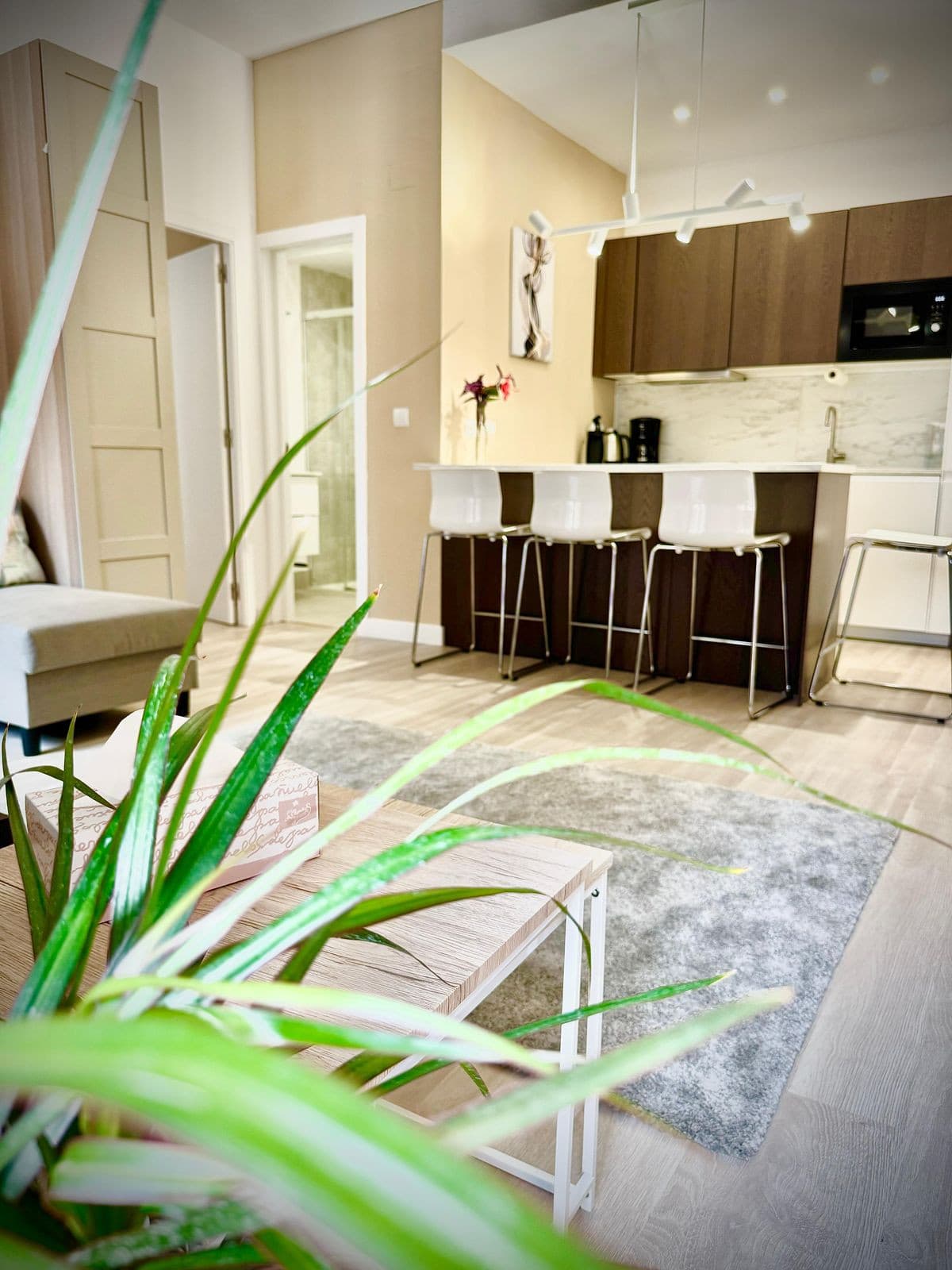 Middle Floor Apartment in Calahonda — photo 7 of 10