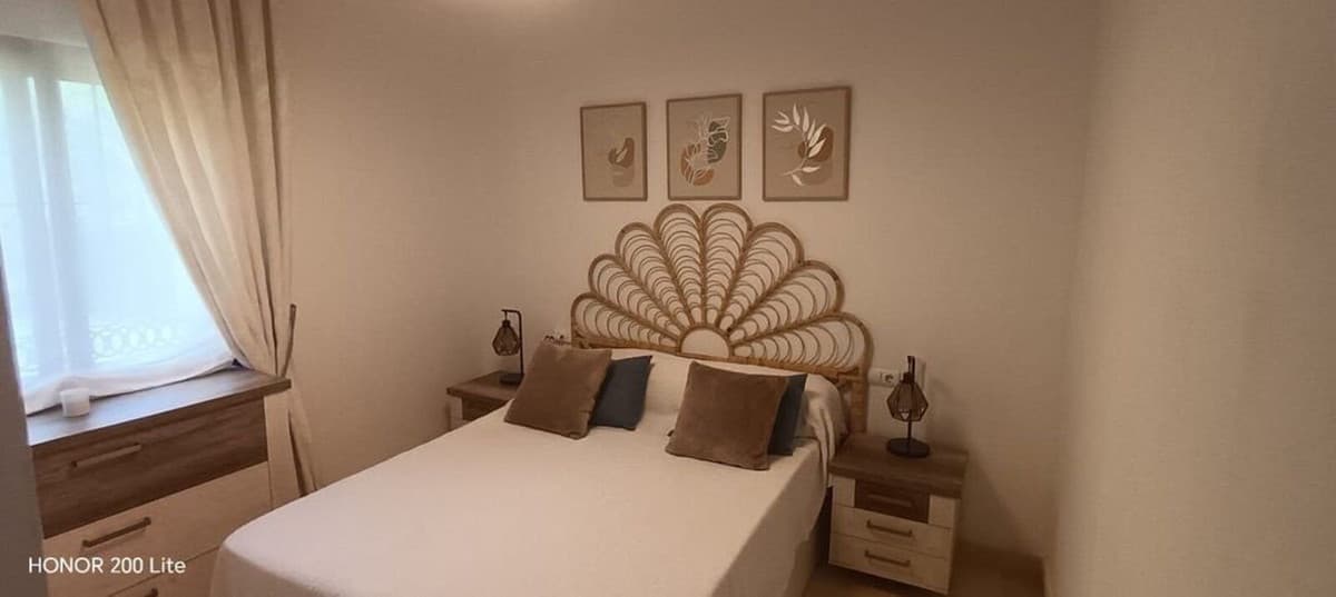 Middle Floor Apartment in Elviria — photo 7 of 10