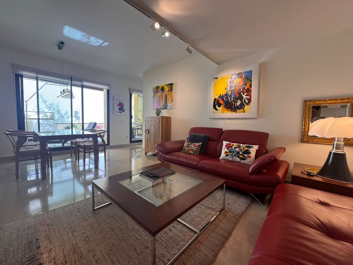 Middle Floor Apartment in Manilva — photo 3 of 10