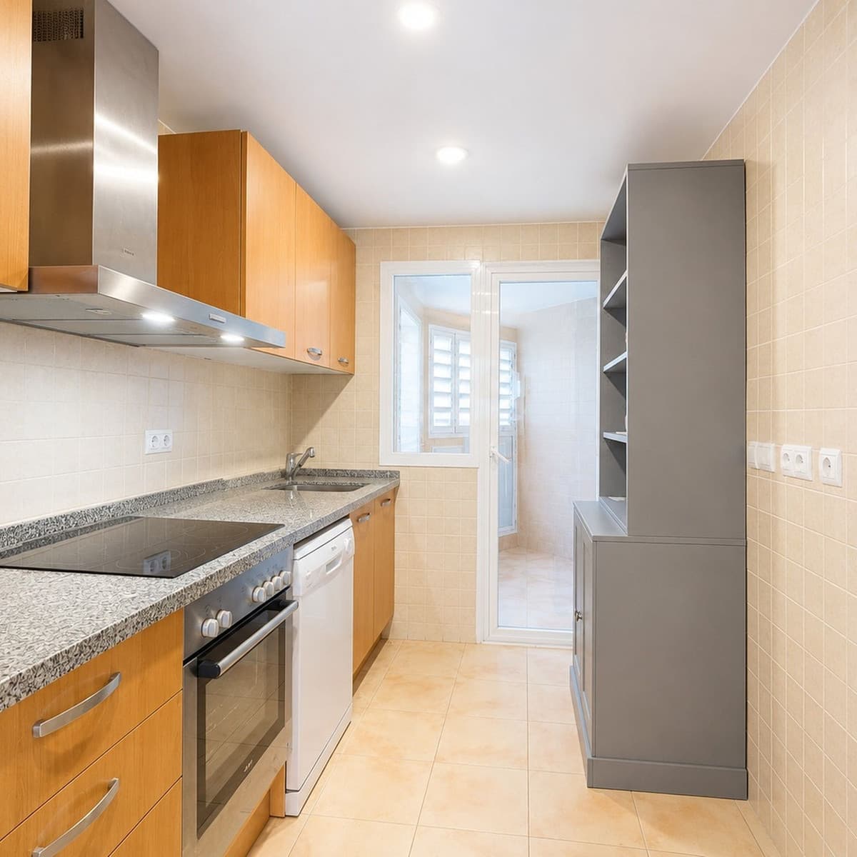Middle Floor Apartment in Los Arqueros — photo 7 of 10