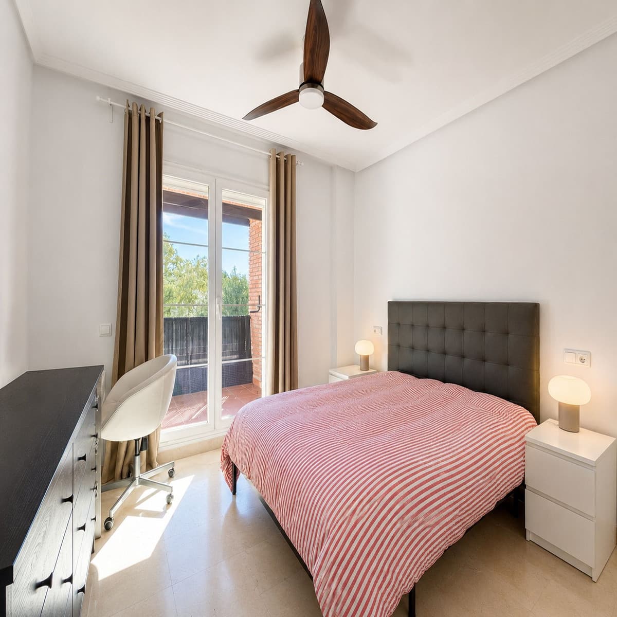 Middle Floor Apartment in Los Arqueros — photo 8 of 10
