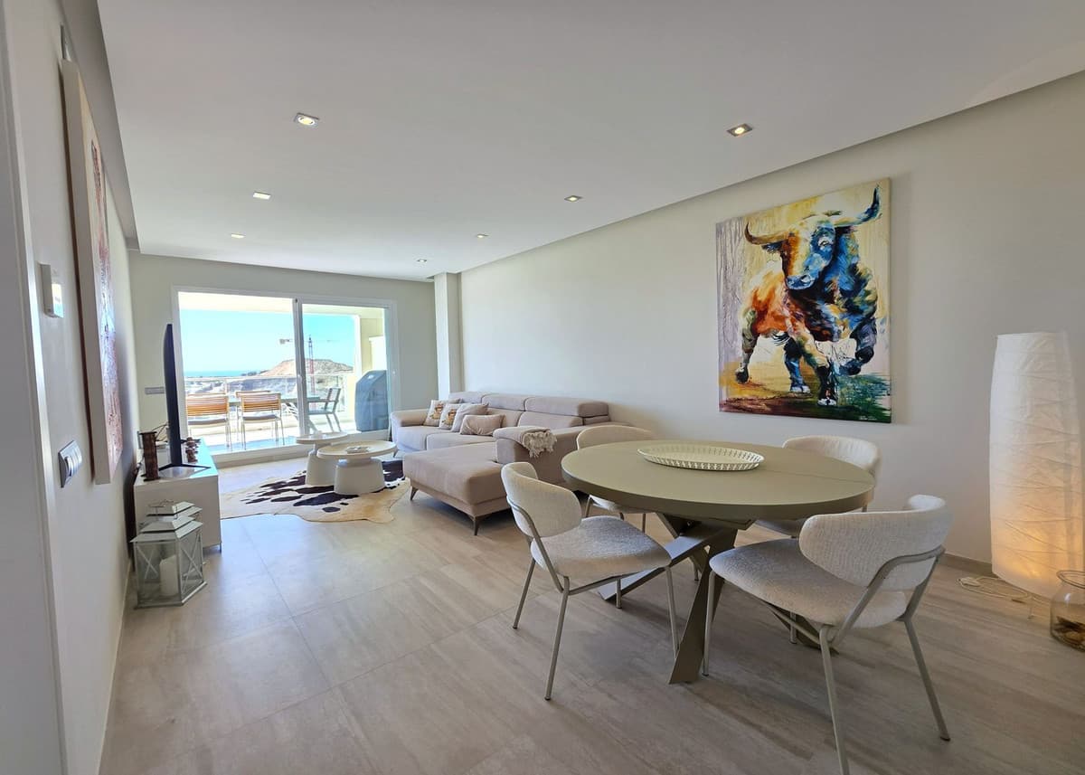 Penthouse in Cerros del Aguila — photo 2 of 10