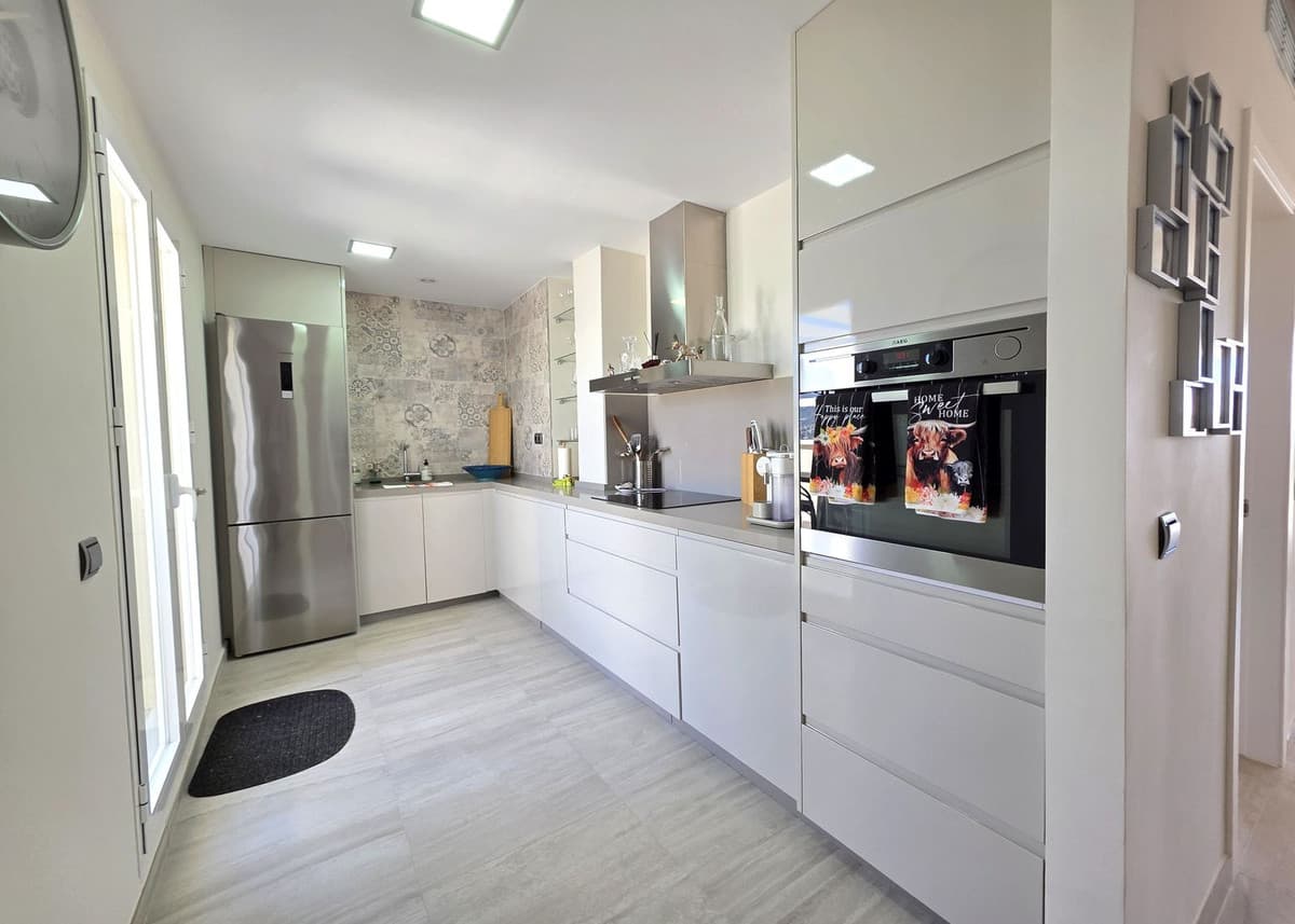 Penthouse in Cerros del Aguila — photo 5 of 10