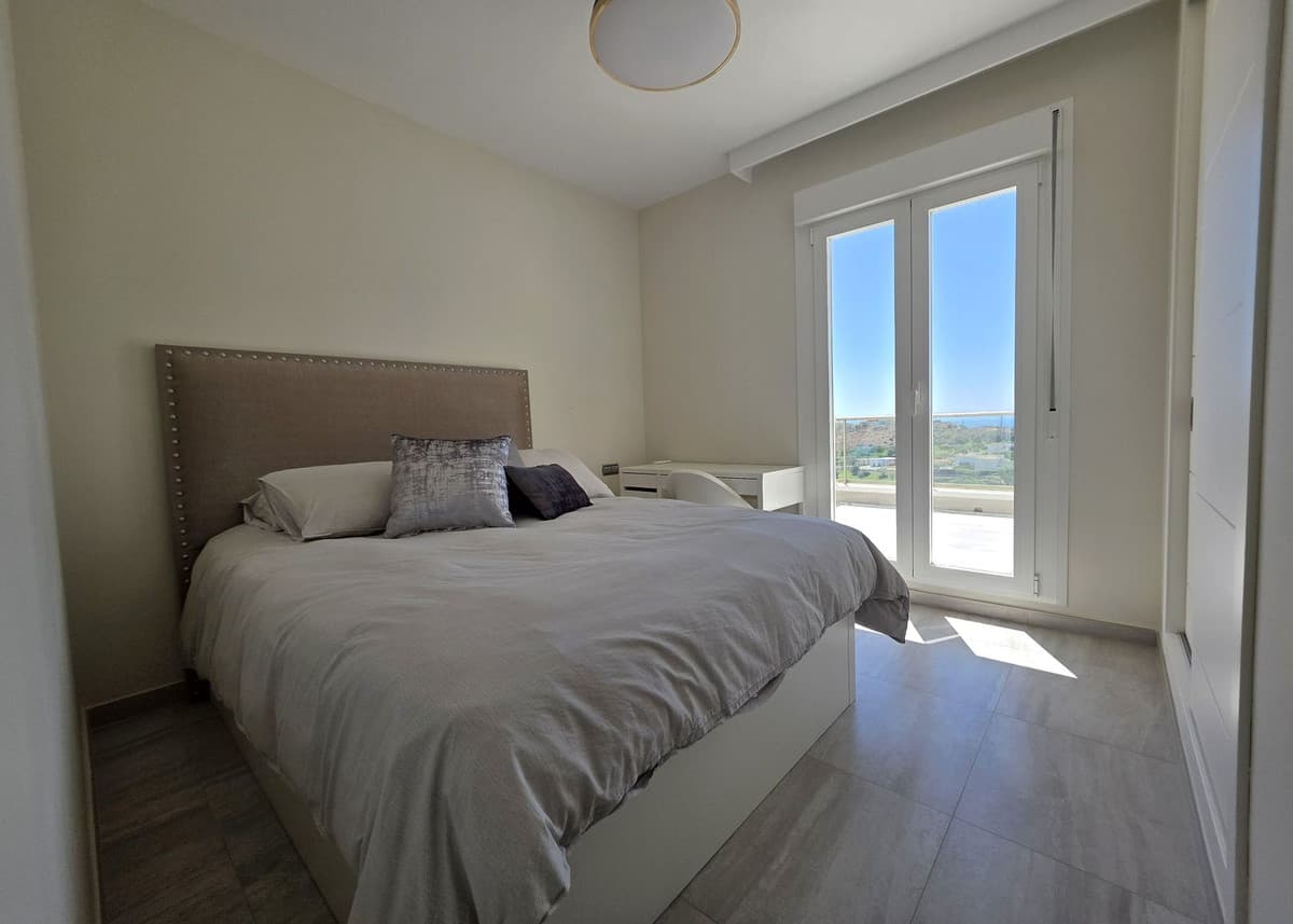 Penthouse in Cerros del Aguila — photo 9 of 10