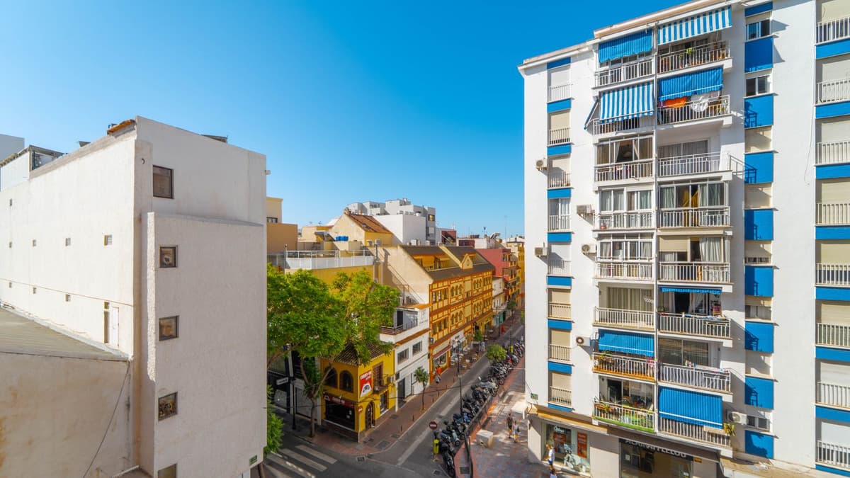 Middle Floor Apartment in Fuengirola — photo 4 of 10