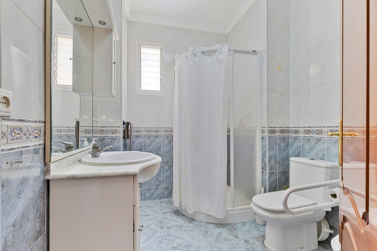 Top Floor Apartment in Málaga Centro — photo 5 of 10