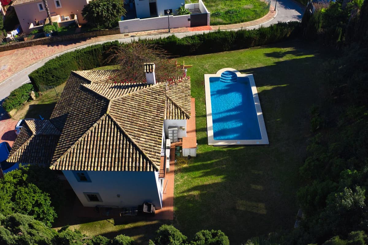 Detached Villa in La Alcaidesa — photo 5 of 10