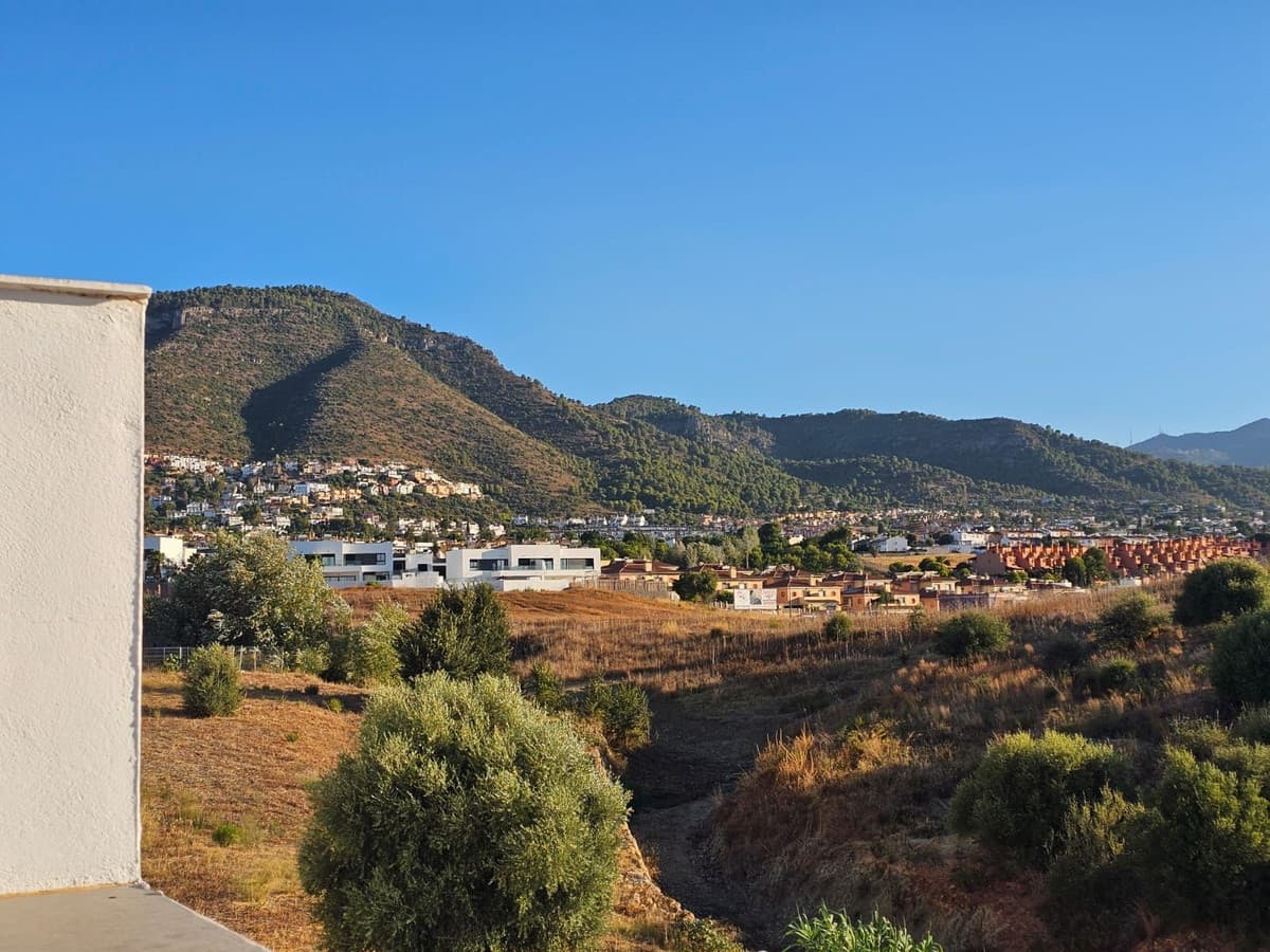 Detached Villa in Alhaurín de la Torre — photo 1 of 10