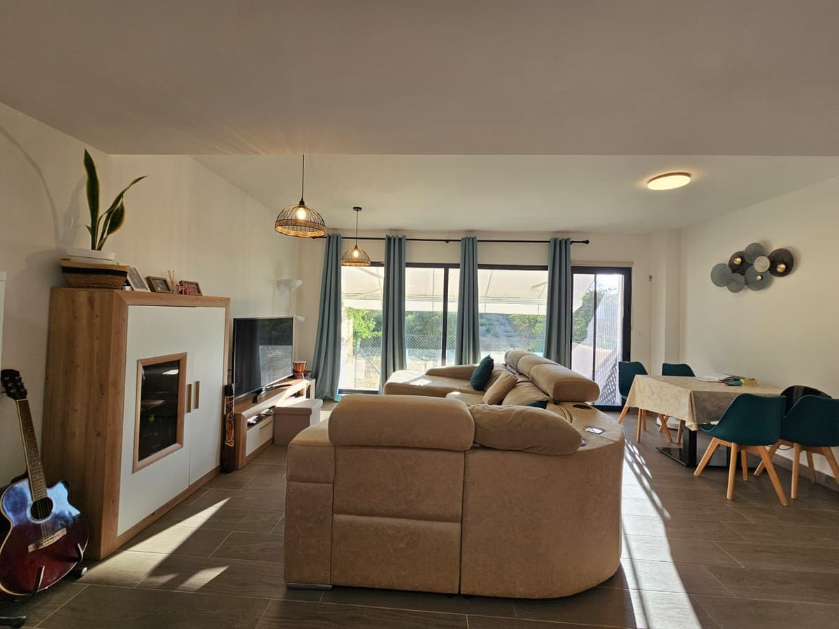 Detached Villa in Alhaurín de la Torre — photo 3 of 10