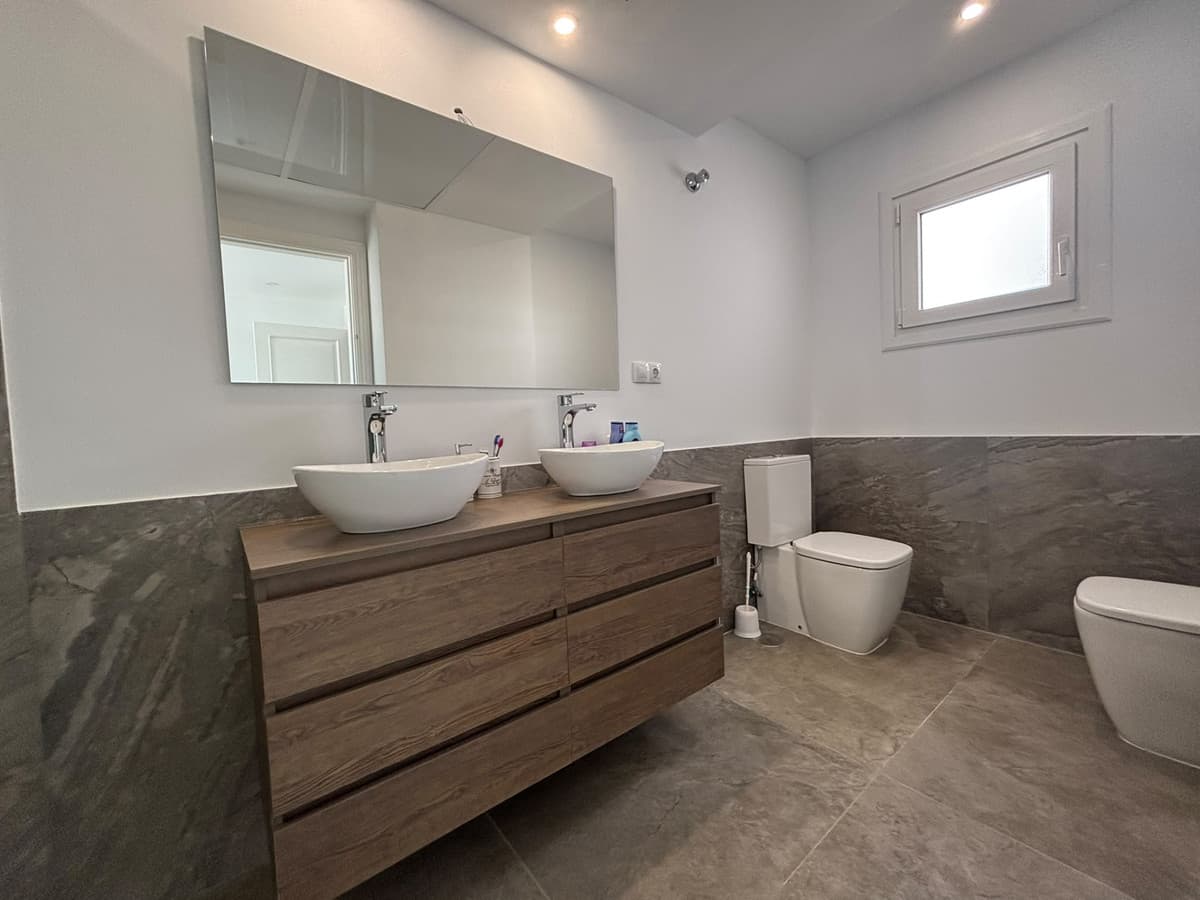 Townhouse in Santa Clara — photo 8 of 10