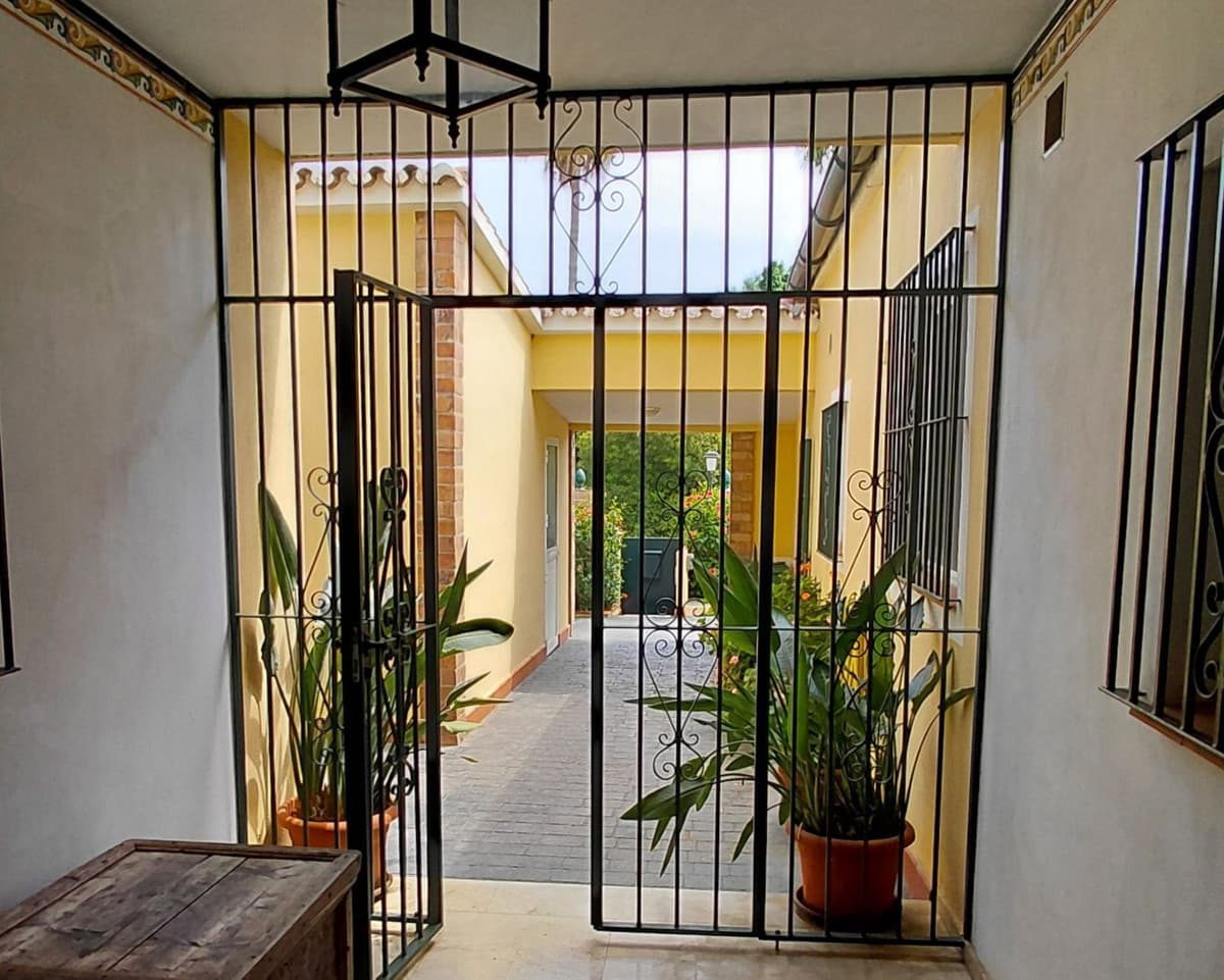 Detached Villa in Sotogrande Costa — photo 6 of 10