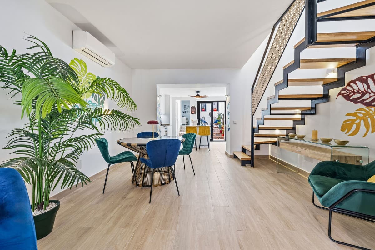 Townhouse in Estepona — photo 1 of 10