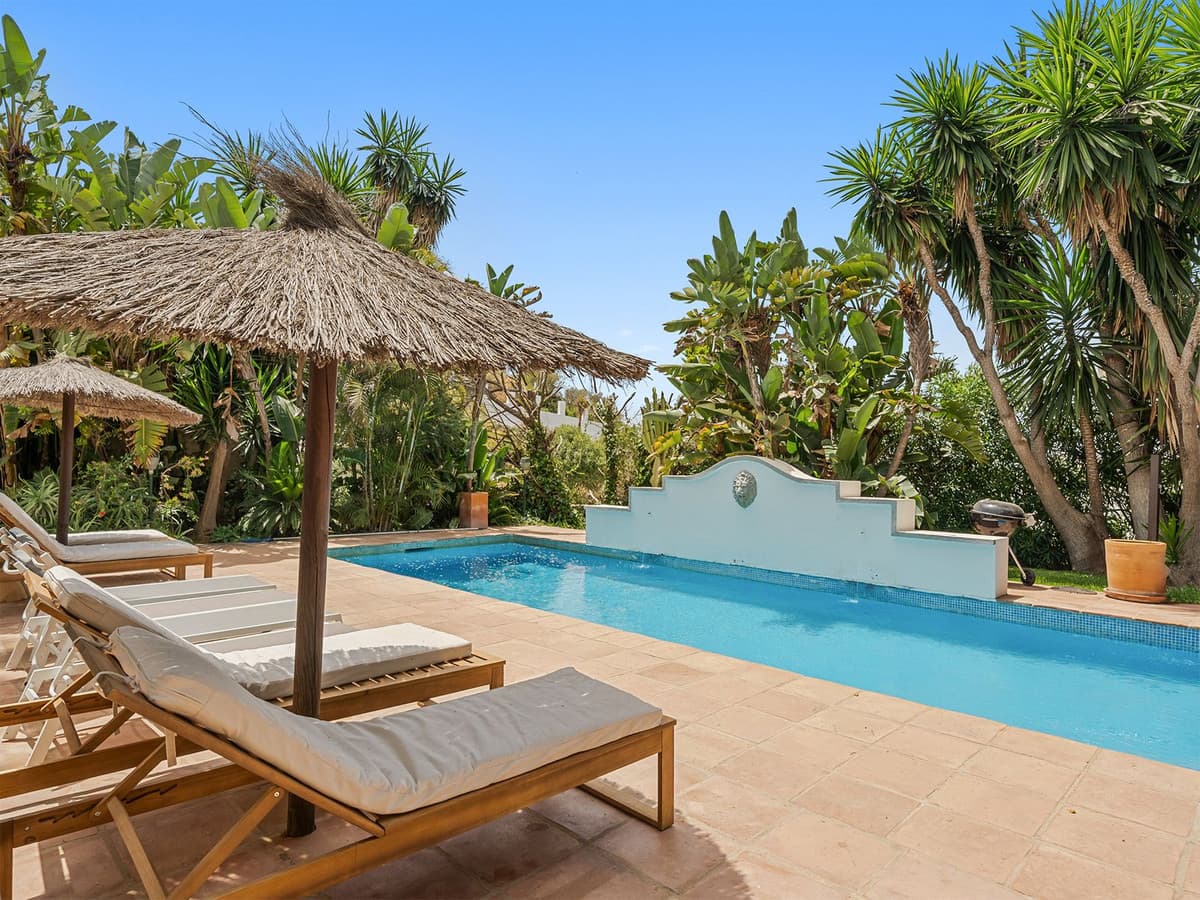 Detached Villa in El Rosario — photo 3 of 10