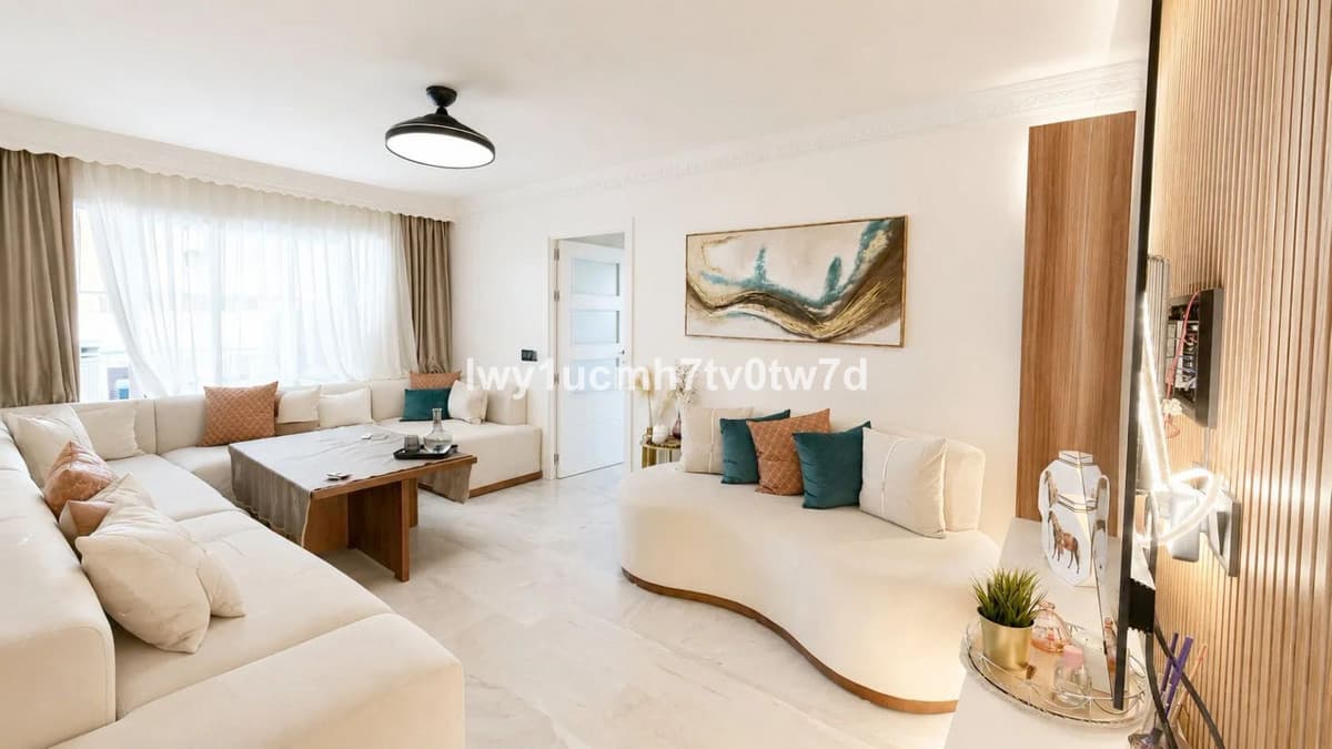 Middle Floor Apartment in Mijas — photo 2 of 10