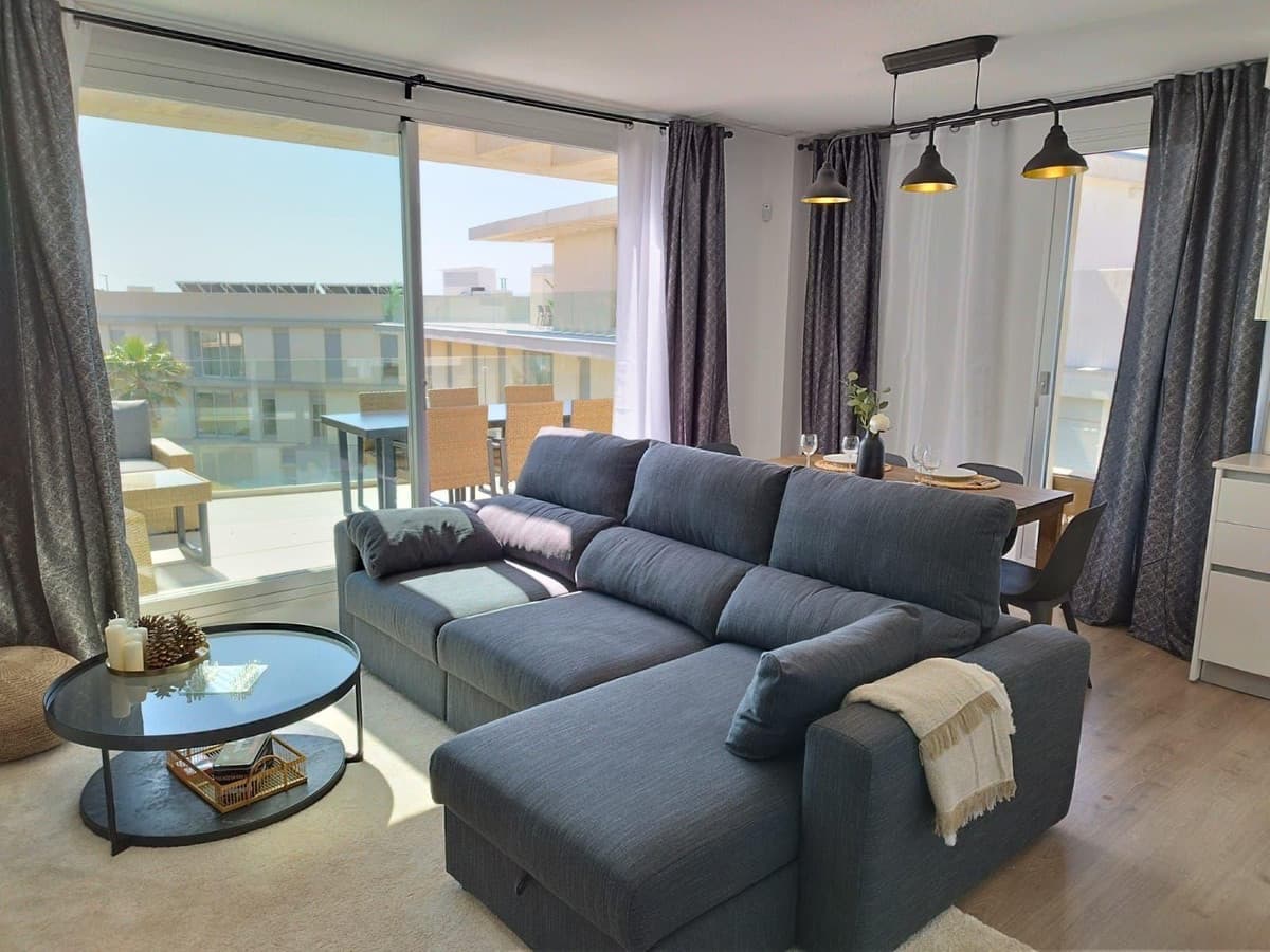 Top Floor Apartment in Estepona — photo 1 of 10