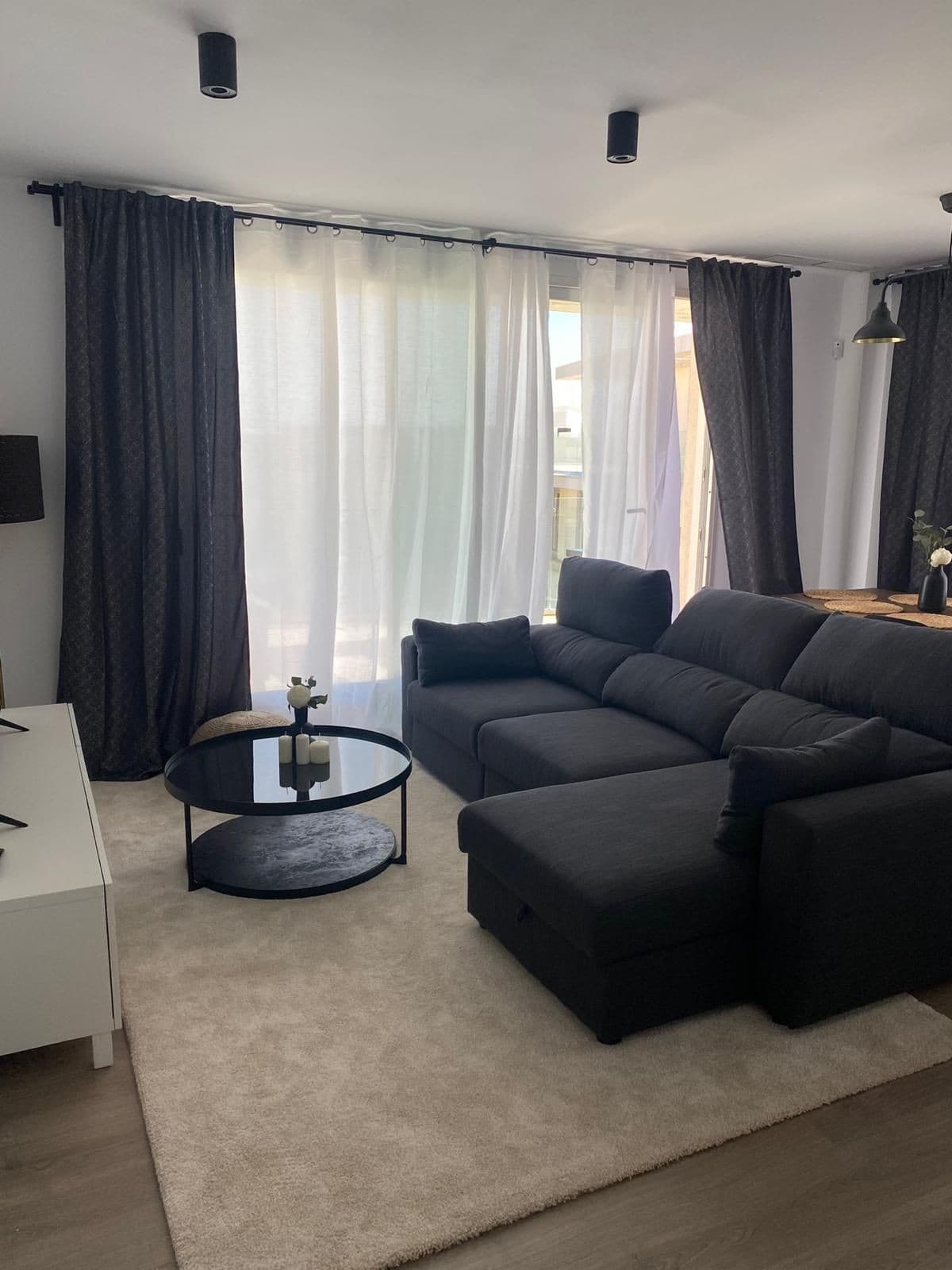 Top Floor Apartment in Estepona — photo 3 of 10