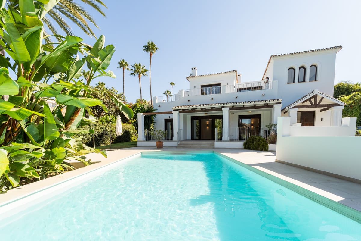 Detached Villa in El Rosario — photo 2 of 10