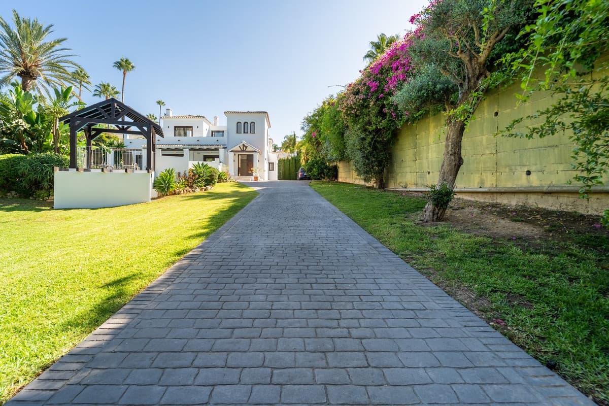 Detached Villa in El Rosario — photo 4 of 10