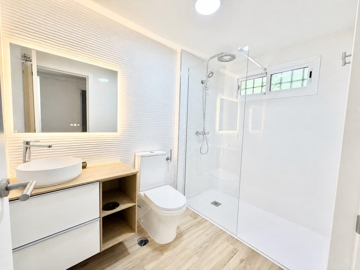 Middle Floor Apartment in Benalmadena — photo 3 of 10