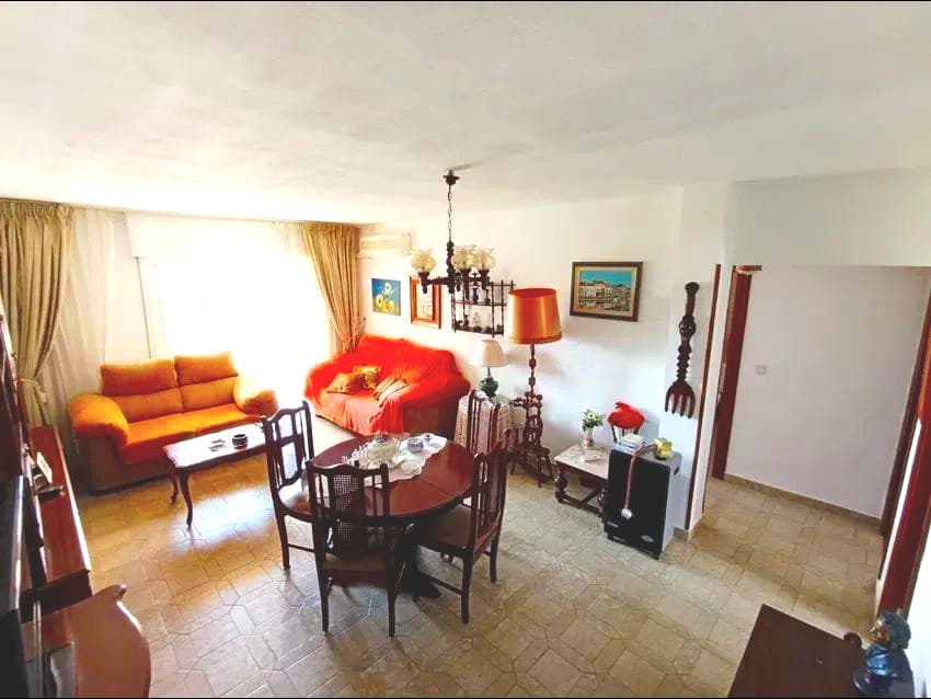 Ground Floor Apartment in Málaga Este — photo 2 of 10