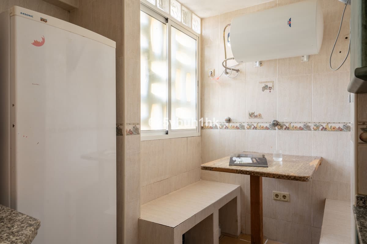 Middle Floor Apartment in Fuengirola — photo 5 of 10