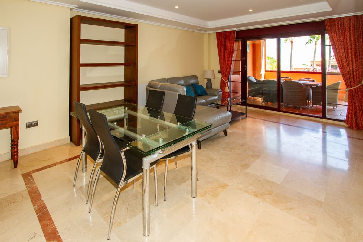 Ground Floor Apartment in La Mairena — photo 2 of 10