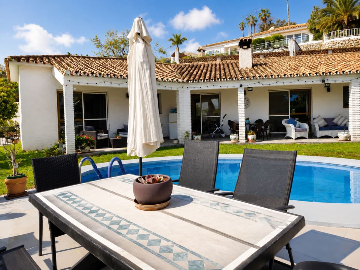 Detached Villa in Benalmadena — photo 1 of 10