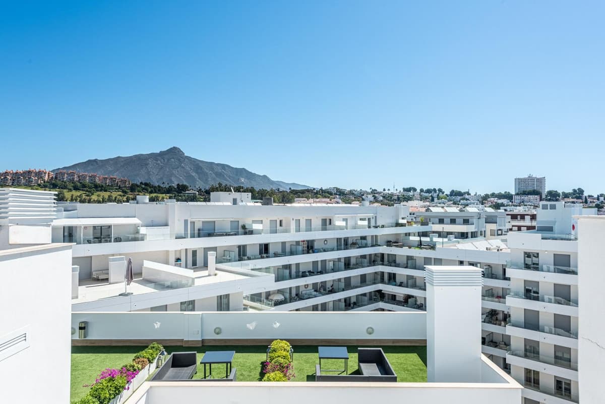 Penthouse in Nueva Andalucía — photo 9 of 10