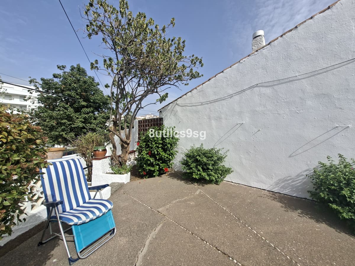 Detached Villa in La Campana — photo 3 of 10