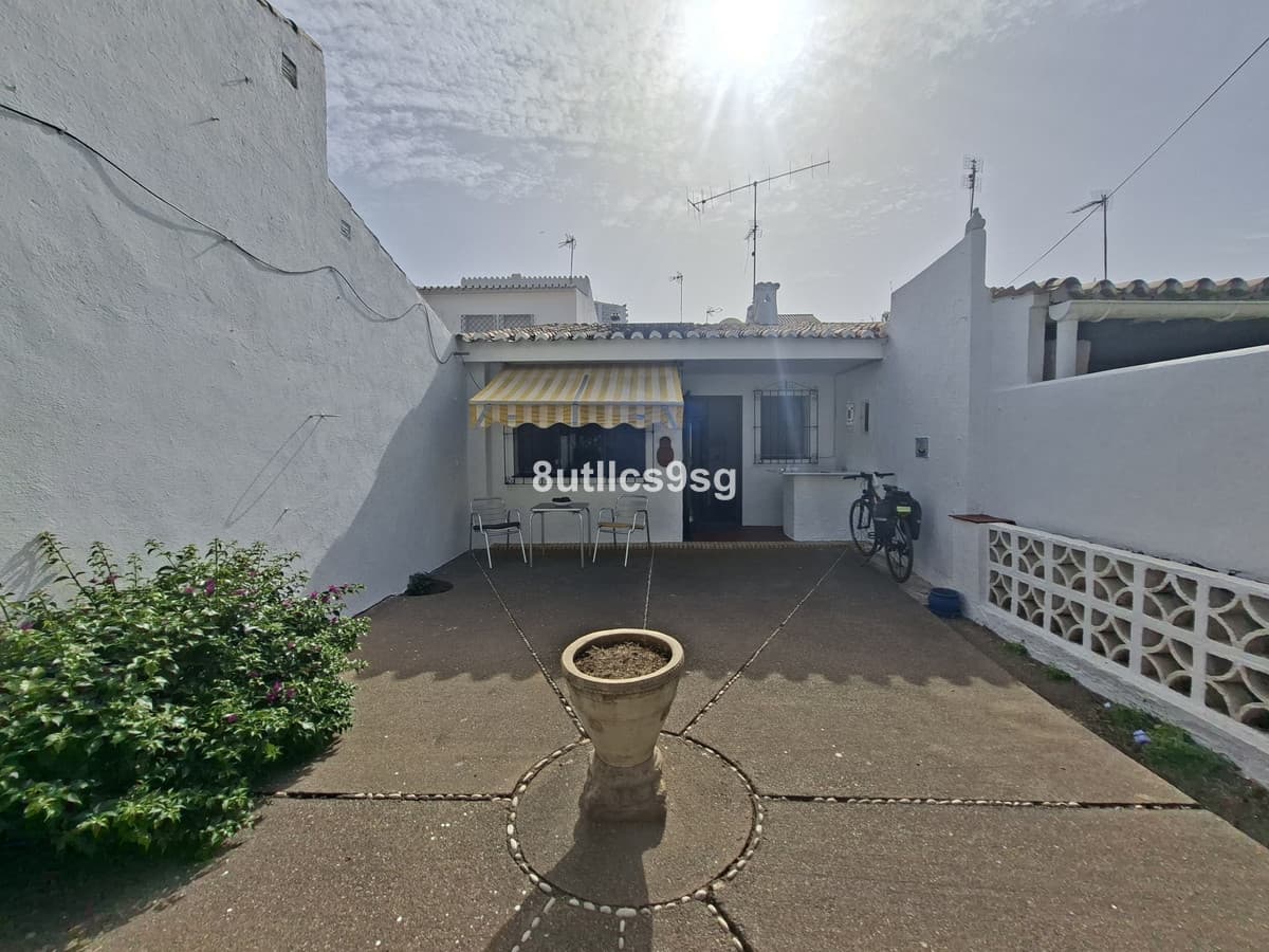 Detached Villa in La Campana — photo 4 of 10