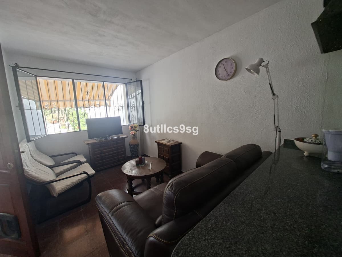 Detached Villa in La Campana — photo 10 of 10
