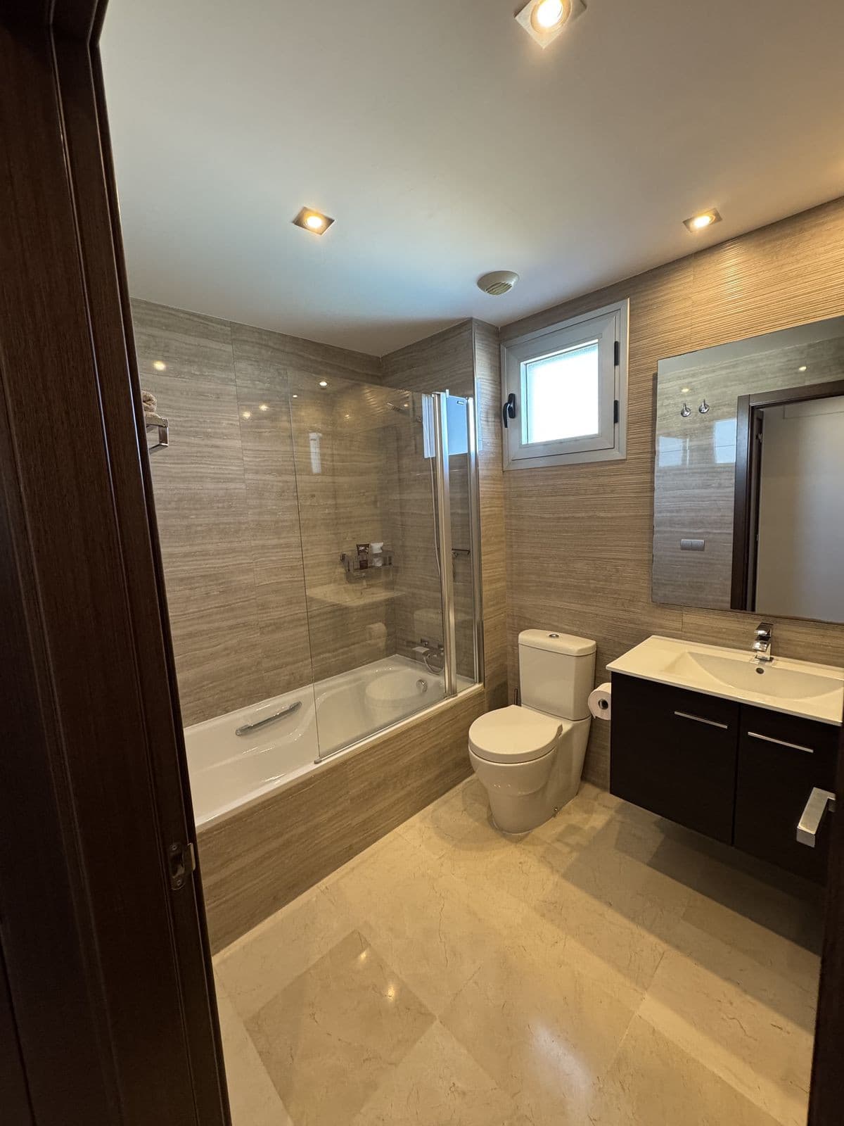 Middle Floor Apartment in La Mairena — photo 9 of 10