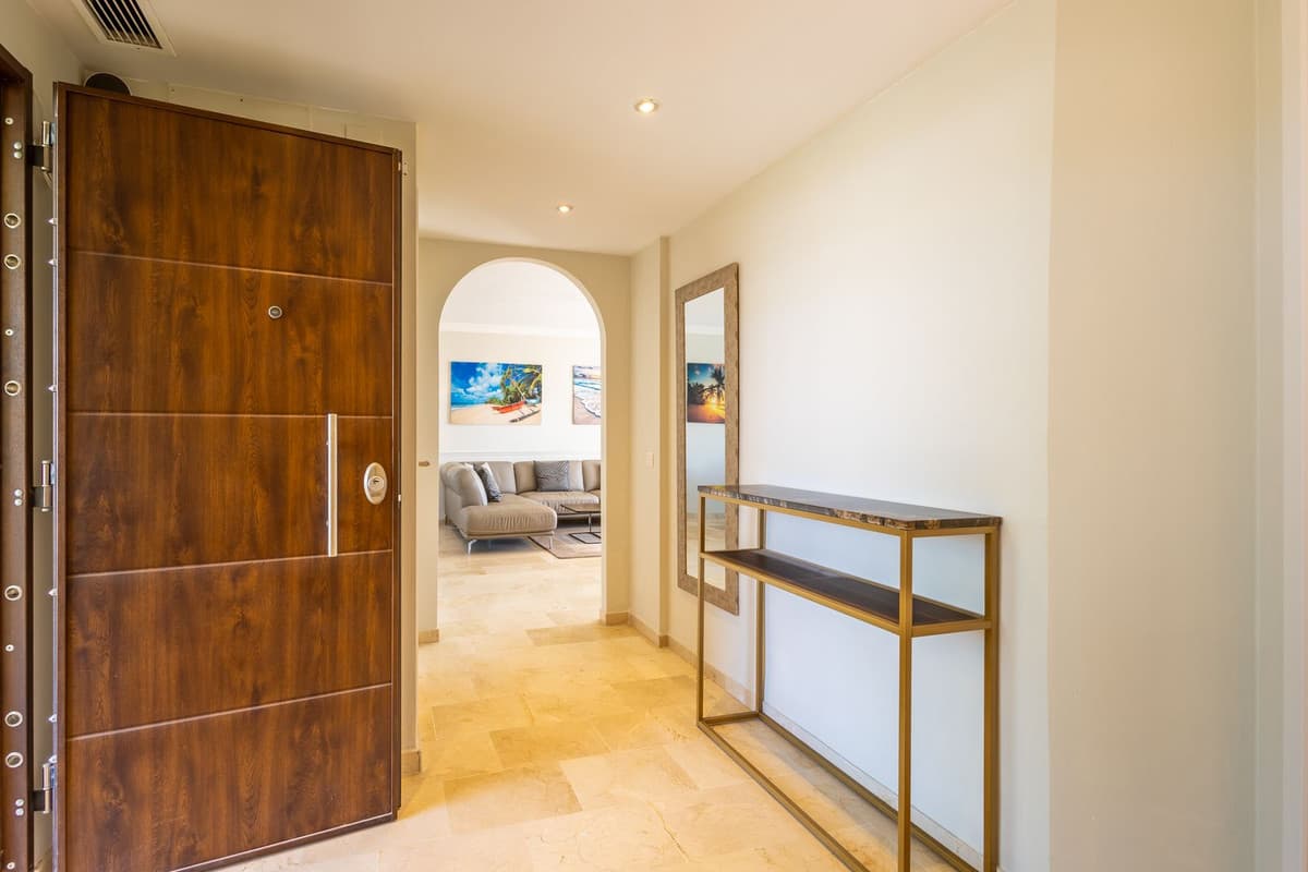 Penthouse in Estepona — photo 7 of 10