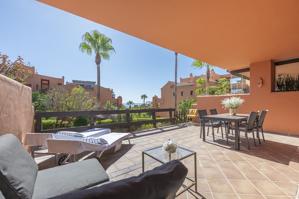Ground Floor Apartment in Estepona — photo 1 of 10