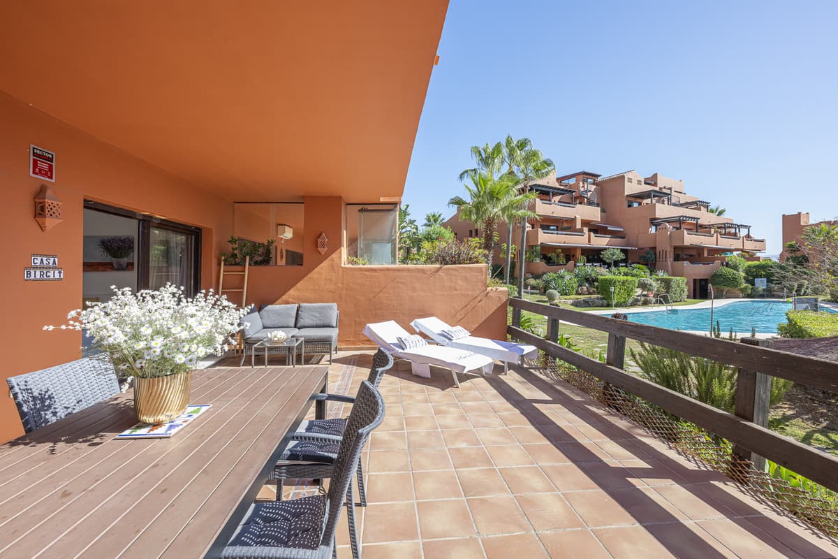 Ground Floor Apartment in Estepona — photo 2 of 10
