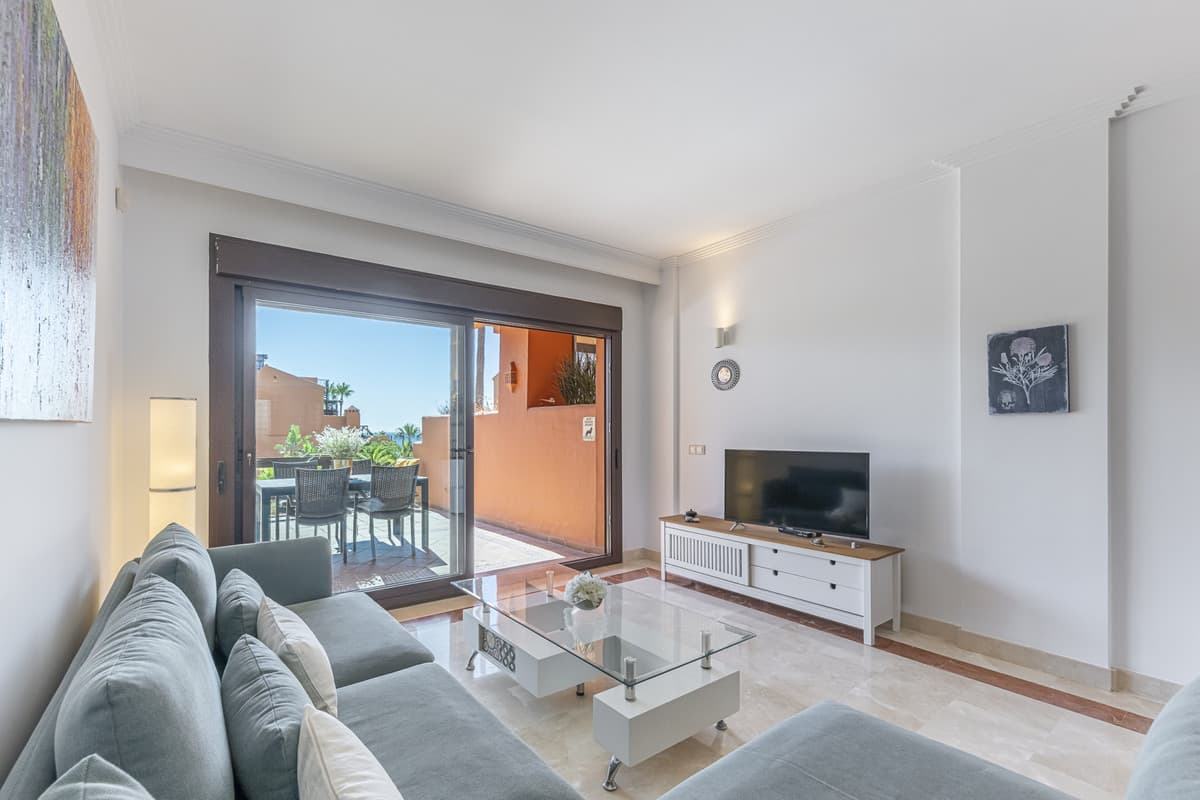 Ground Floor Apartment in Estepona — photo 6 of 10