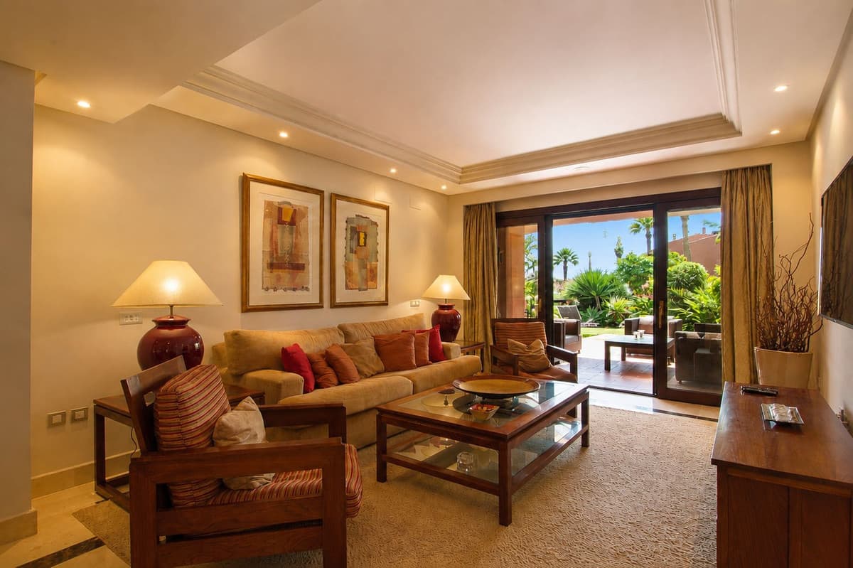 Ground Floor Apartment in Estepona — photo 2 of 10