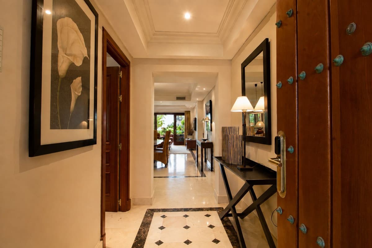 Ground Floor Apartment in Estepona — photo 7 of 10