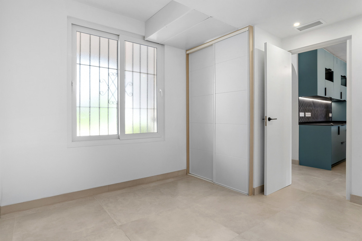Ground Floor Apartment in Nueva Andalucía — photo 5 of 10