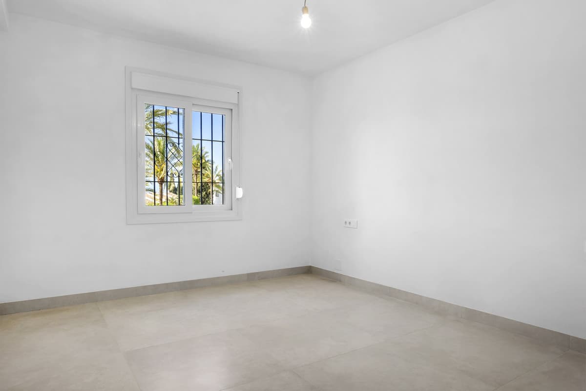 Ground Floor Apartment in Nueva Andalucía — photo 8 of 10