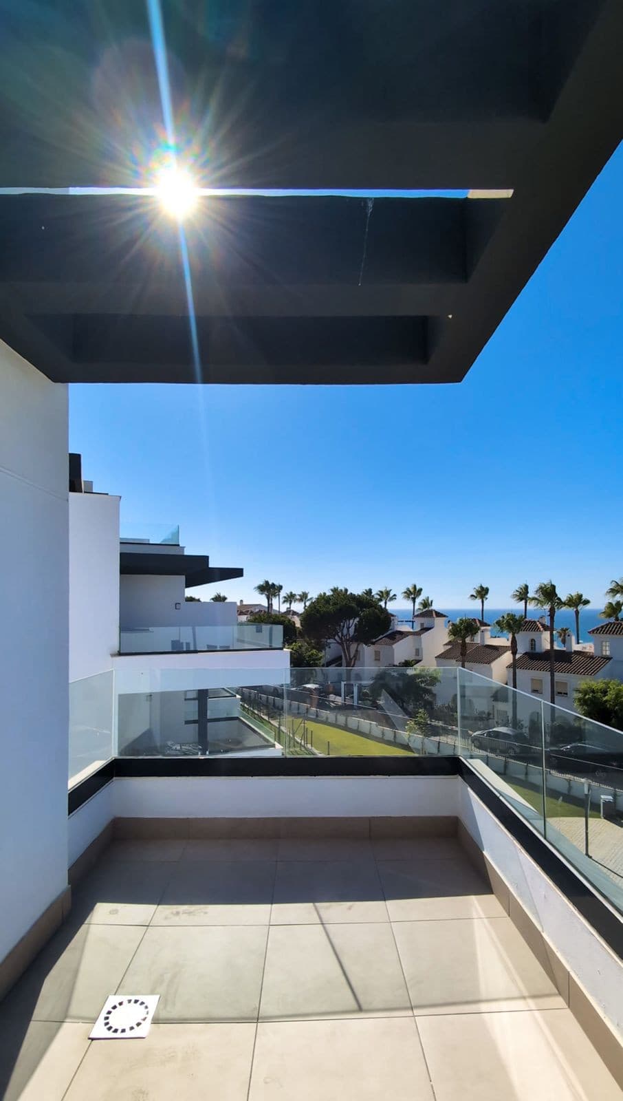 Middle Floor Apartment in El Chaparral — photo 8 of 10