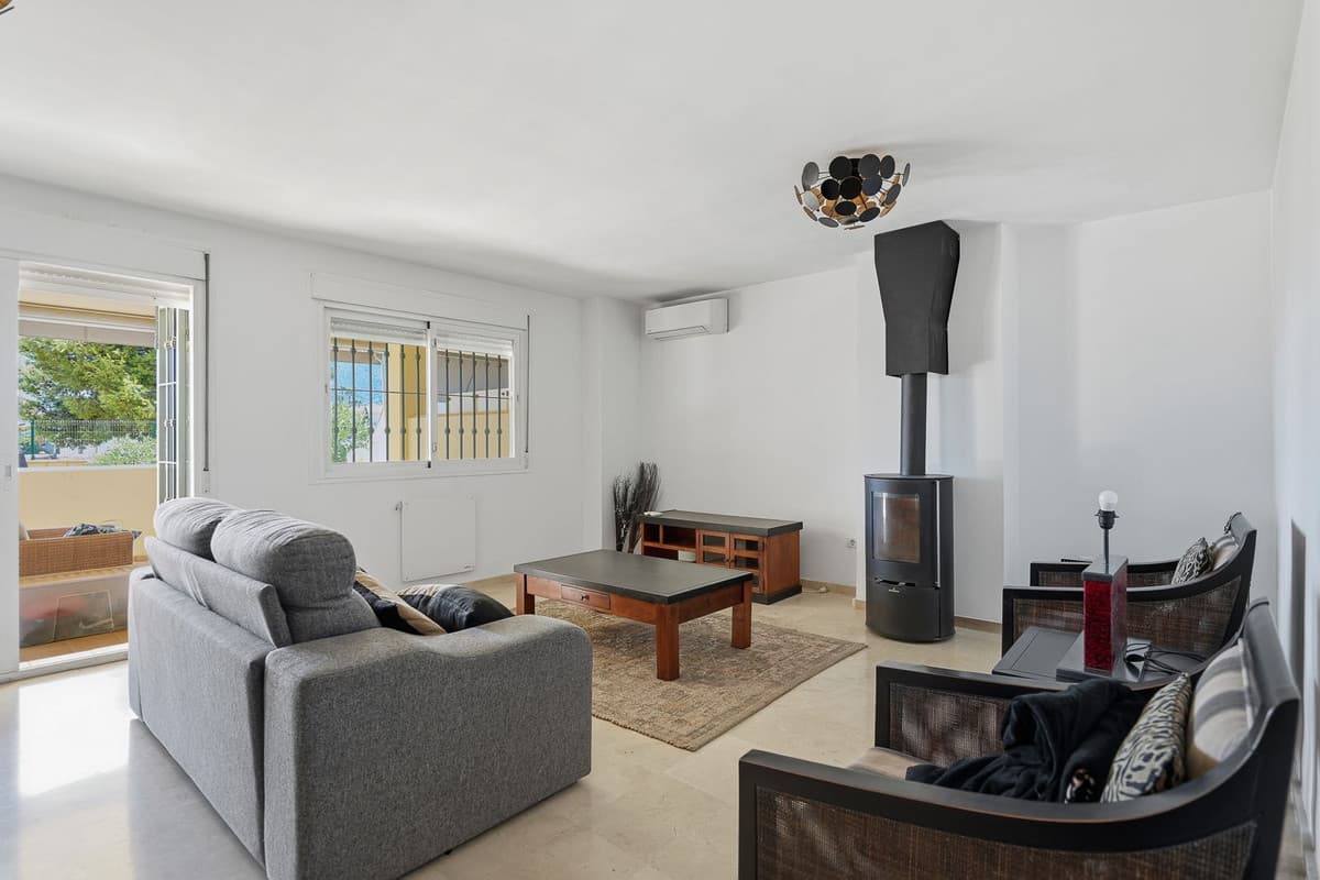 Ground Floor Apartment in Mijas — photo 3 of 10