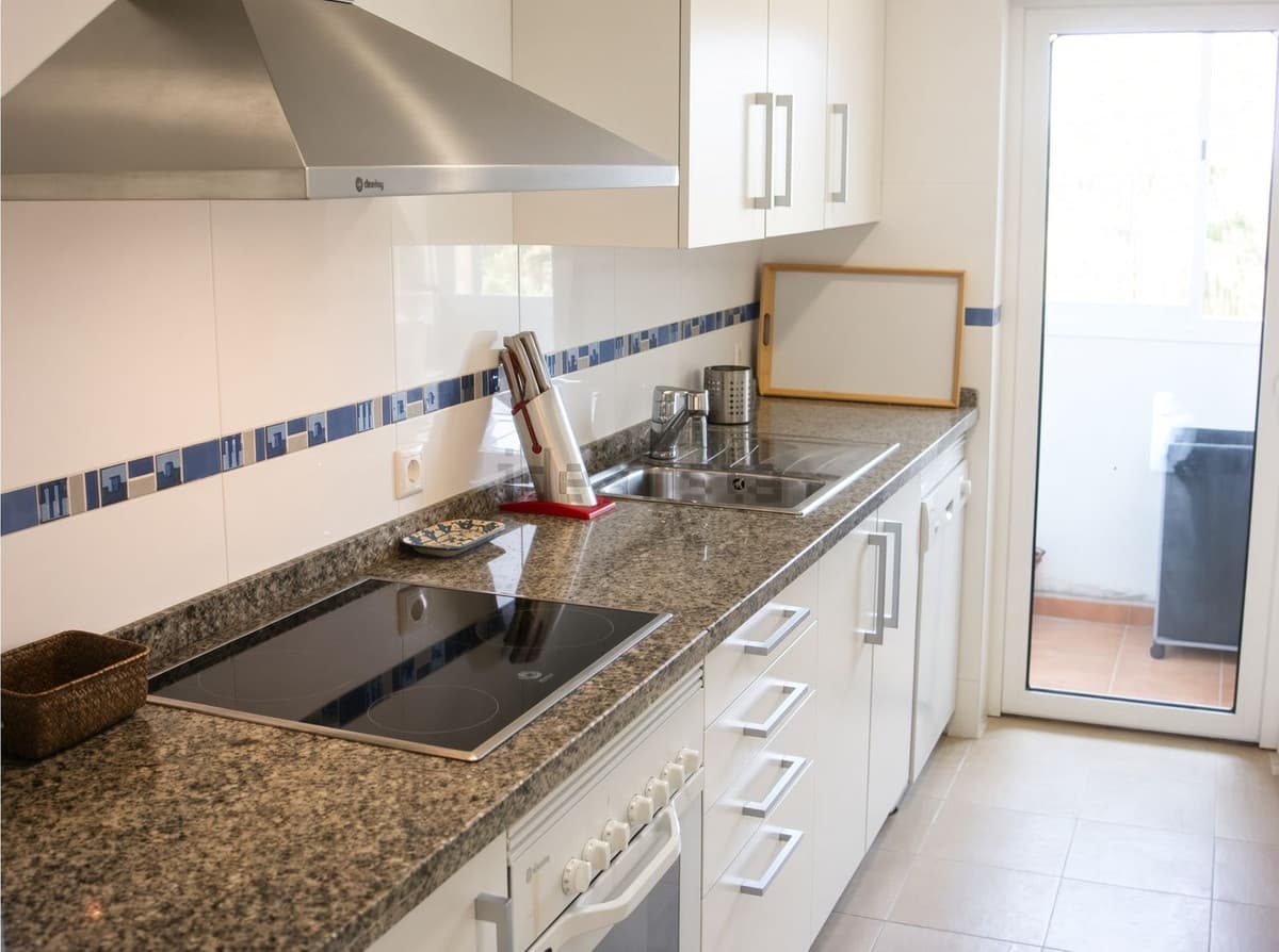 Middle Floor Apartment in Sotogrande Marina — photo 4 of 10